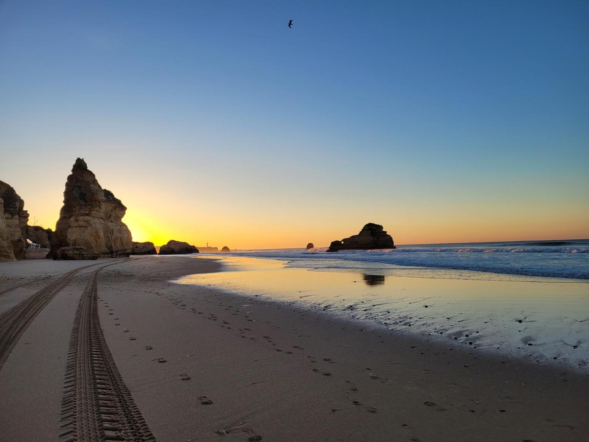 O Wow Sunset Beach And Cliffs View Portimão Extérieur photo